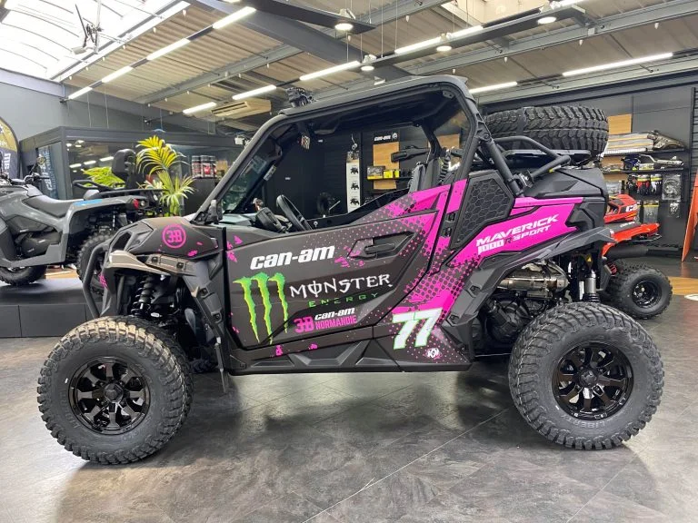 Can-Am Maverick personnalisé chez 3B Normandie, vue 3
